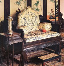 故宫长春宫-宝座