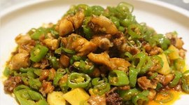 青椒炒子鸡