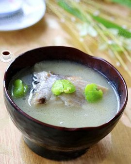 冬瓜皮蚕豆瘦肉汤
