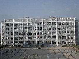 富民县永定中学