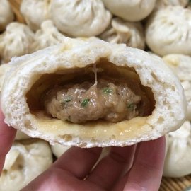 猪肉大葱馅包子