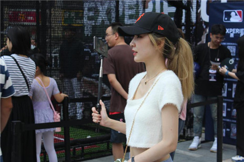 MLB电竞联赛惊现LGD同门内战 女将对抗成另一靓丽风景线