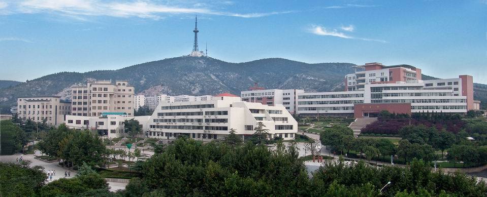 淮北师范大学在哪个区答:淮北师范大学地址:淮北市相山区东山路100号