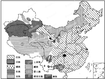 读中国民族分布图,分析回答:(1)在我国的各民