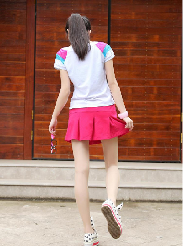 这个女人打架厉害吗?_360问答