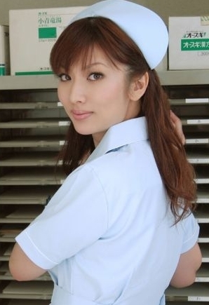 跪求原图 高清 名字出处,谢谢(有画师作品id最好)