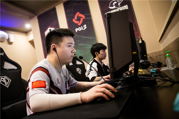 PGI.S赛程过半，强烈赛事进入白热化阶段