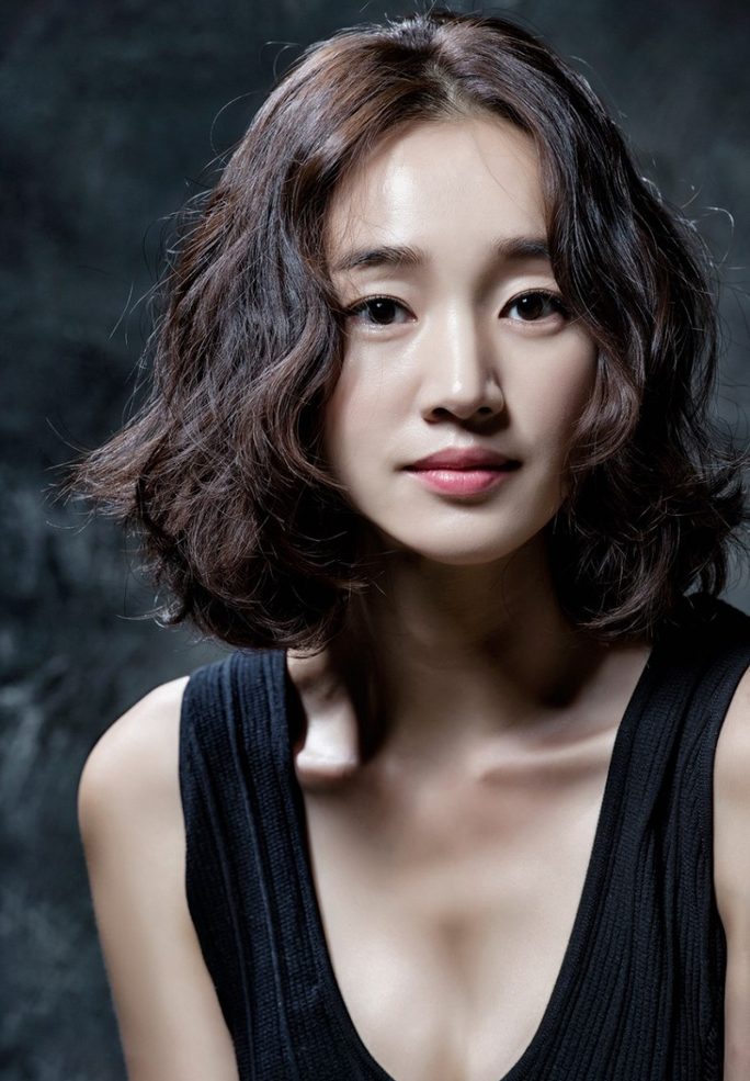 影视作品 秀爱,原名朴秀爱,1980年7月25日出生于出生韩国首尔,韩国女