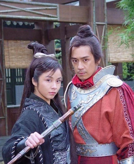 《剑出江南》,由阎建钢执导,陈浩民,杨若兮,王斑,张蓓蓓,巍子,高兰村