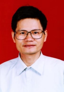 毕业院校:出生日期: 1959年10月人物简介:李智选,陕西省合阳县黑池西